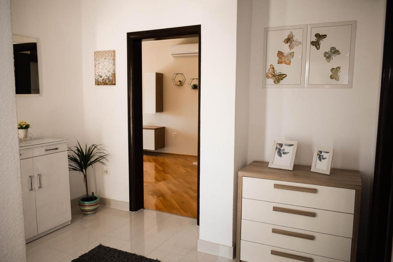 Apartman Villa Vita ชาพลินา ภายนอก รูปภาพ