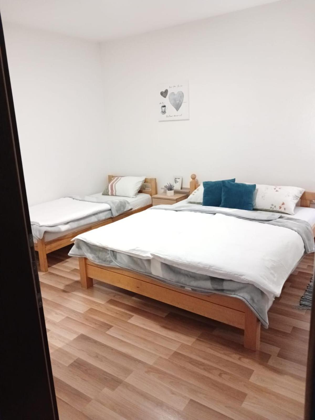 Apartman Villa Vita ชาพลินา ภายนอก รูปภาพ