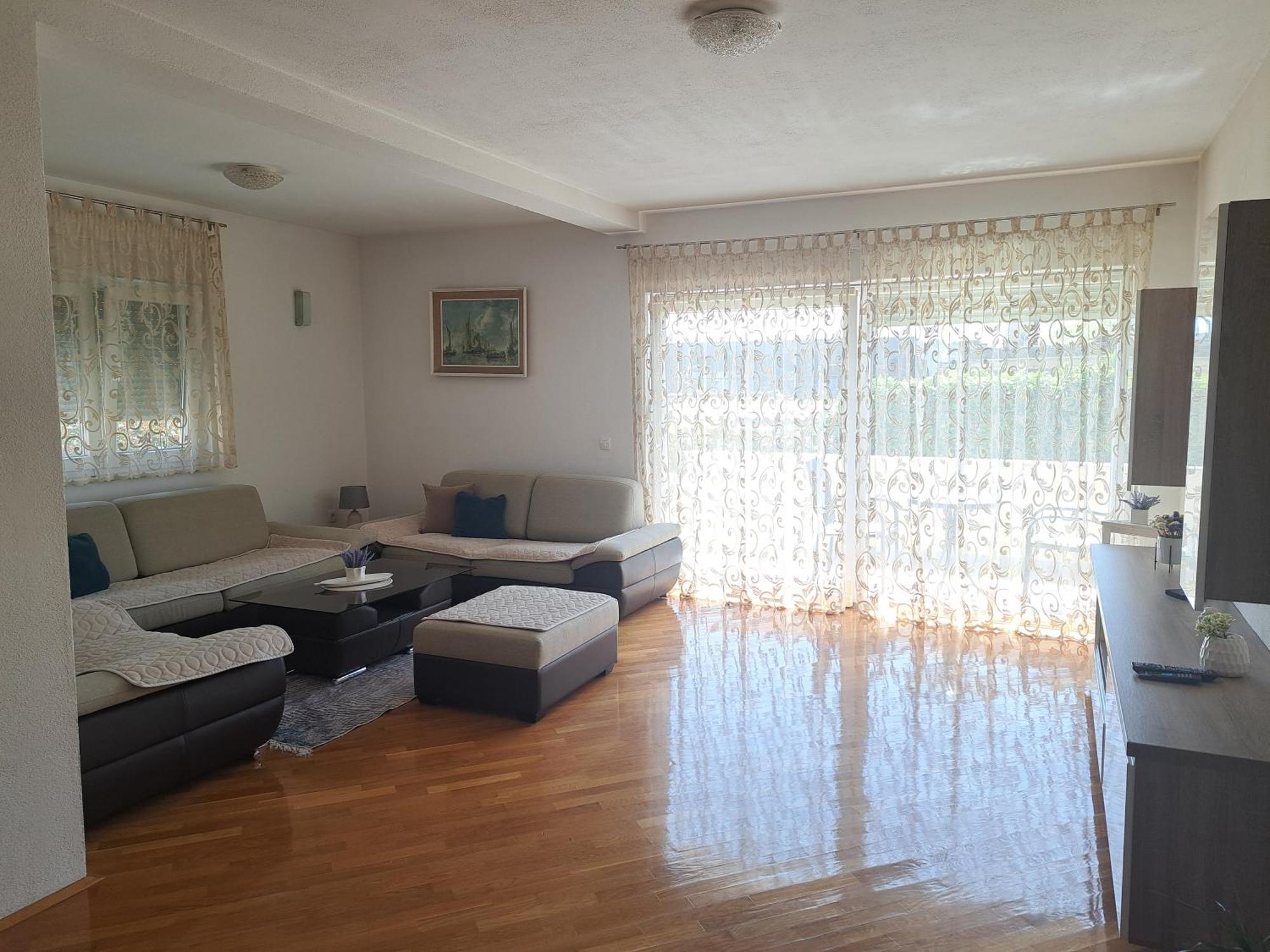 Apartman Villa Vita ชาพลินา ภายนอก รูปภาพ